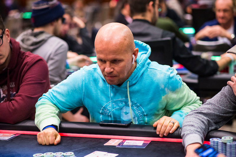Jani Vilmunen_2018 EPT Prague_Main Event_Day 4_Giron_8JG1910